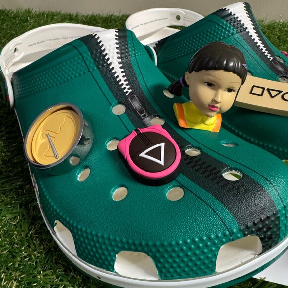 Crocs x Squid Game Classic Clog Sandals Shoes Men / Women 210224-90H NEW - Picture 5 of 11